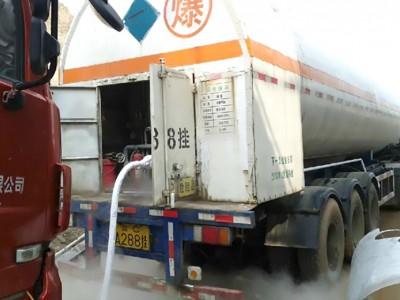 液氮汽化过程的能量转换与效率分析